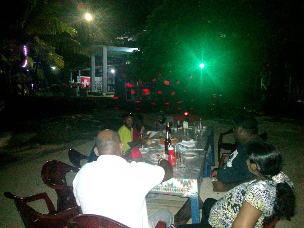 Sayuri Beach Hotel Matara Extérieur photo