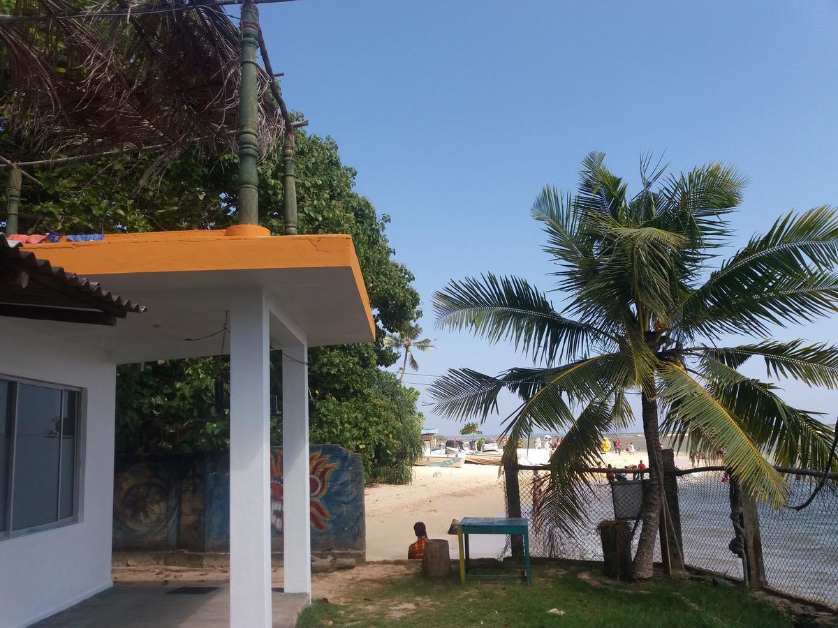 Sayuri Beach Hotel Matara Extérieur photo