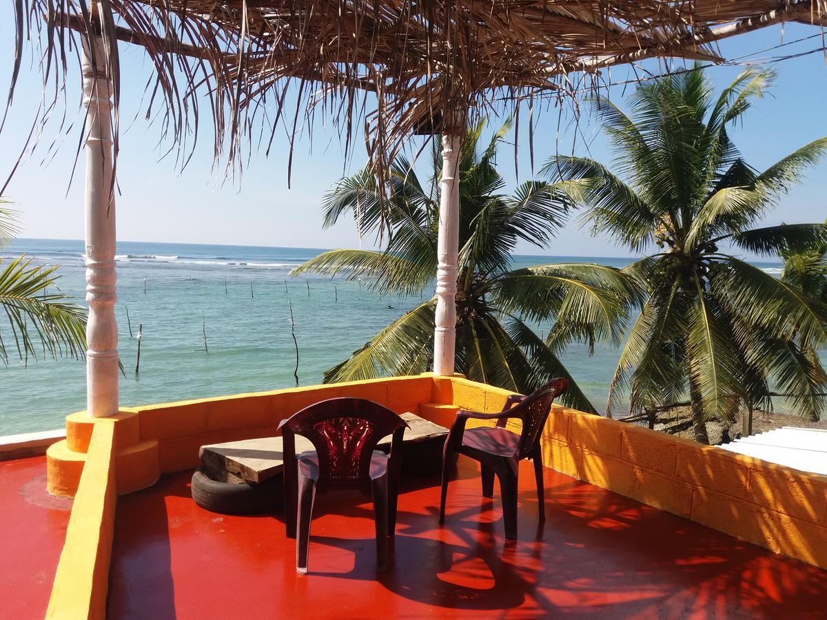 Sayuri Beach Hotel Matara Extérieur photo