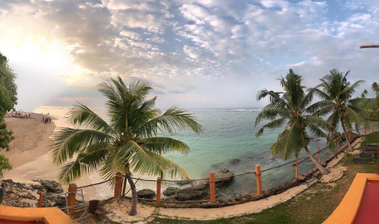 Sayuri Beach Hotel Matara Extérieur photo